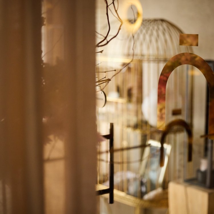 Grid gallery image